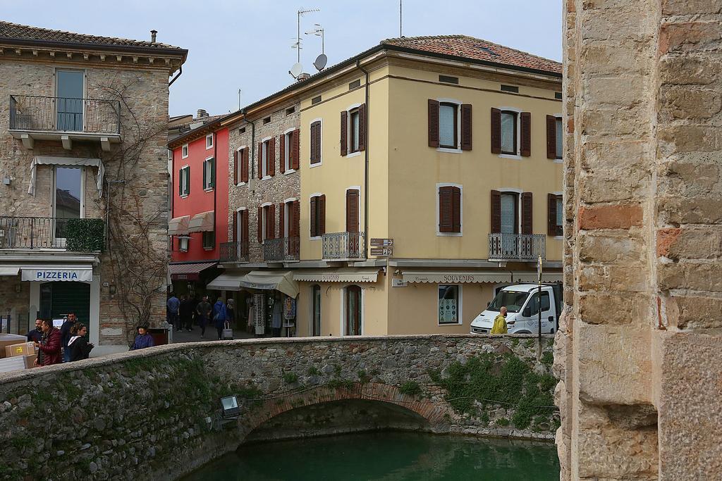 Aurora Sirmione Appartamenti Eksteriør bilde