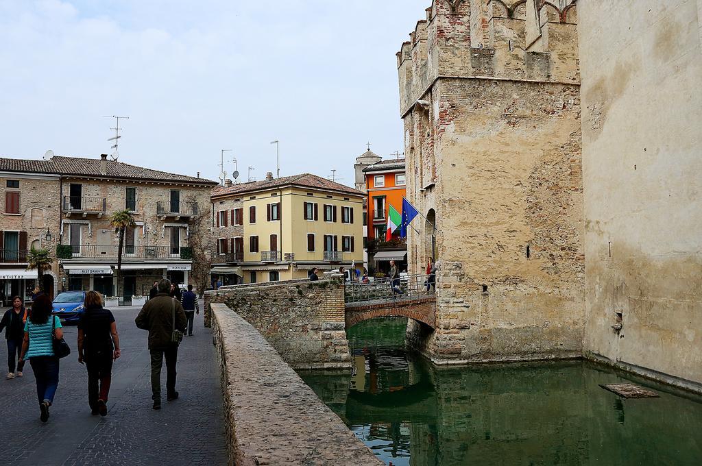 Aurora Sirmione Appartamenti Eksteriør bilde
